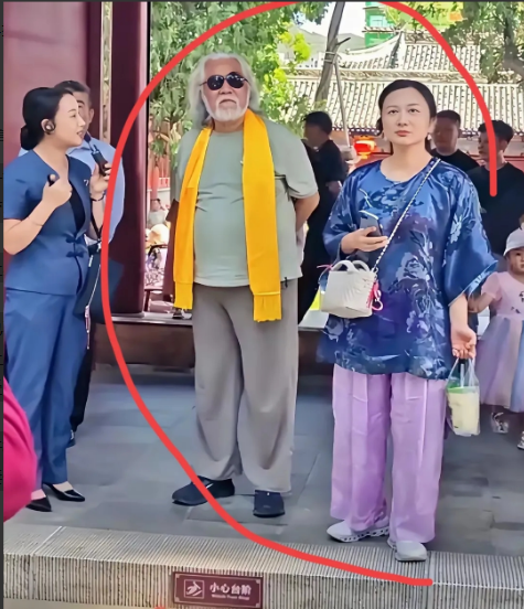 张纪中的妻子给所有女人上了一节课！不管男人的地位有多高、也不管男人家里多有钱，