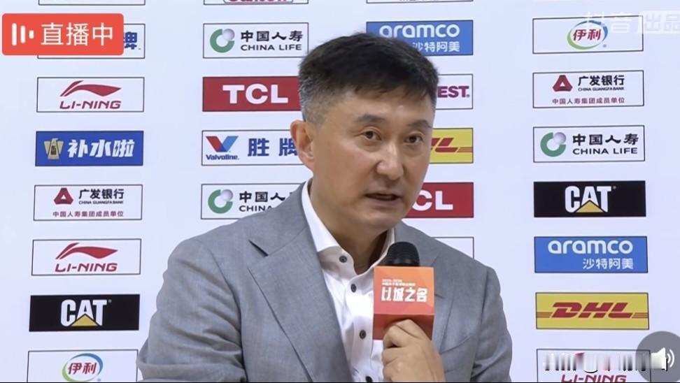CBA季后赛1/4决赛G2广东加时102-99绝杀北汽。广东主场迎战北汽。