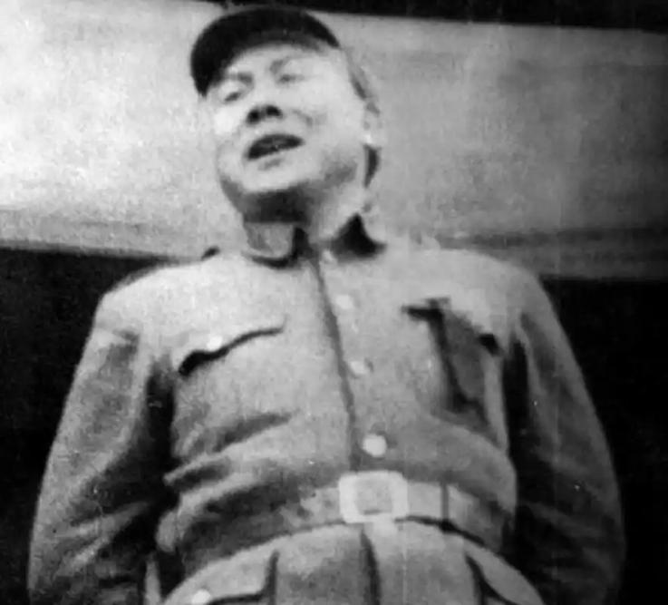 国民党少将冒死救下9万红军，解放后被捕枪毙，毛主席：立刻放人。在建国之后，曾
