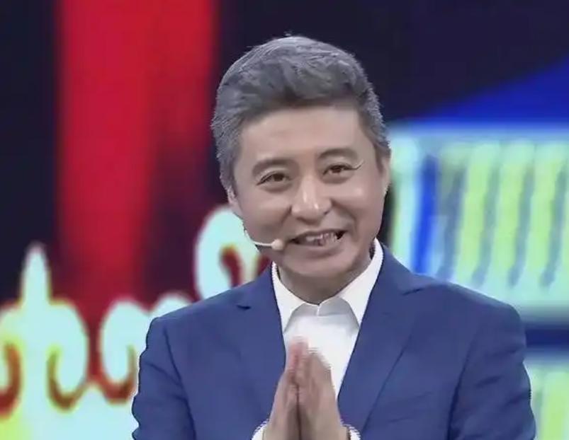 一句脏话葬送22年努力！看着满头白发的周炜，郭冬临效应还在继续！2021年7月