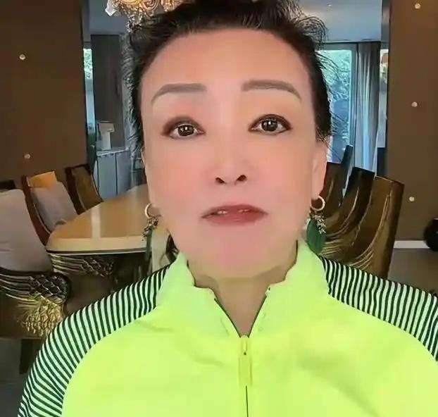 6月2日汪宝儿百日宴落地北京麻六记，马筱梅全程主导宴会策划，张兰费心邀约加拿大至