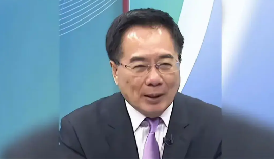 蔡正元道出了赖清德推行大罢免的真正意图，蔡正元指出，蔡英文最主要的“政绩”是没收