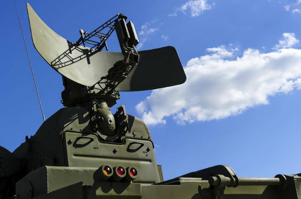 俄6000公里预警领先中美俄雷达对决，中国剑走偏锋！很多人一聊到雷达，脑