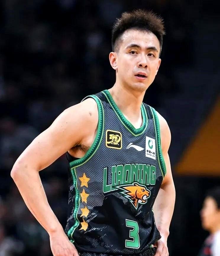 赵继伟要治疗喉咙部位伤病，所以跟郭士强请假！全运会能打，国家队不能打，这有点说