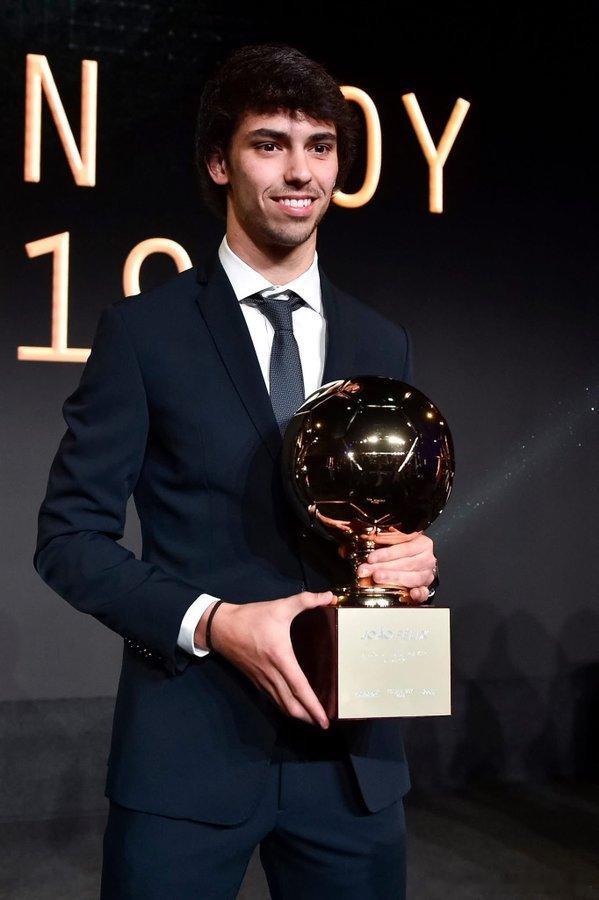 🏆👶2015年以来的金童奖得主一览：2015：马夏尔🇫🇷2016：雷纳