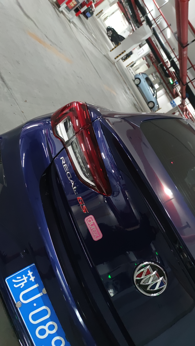 洗车蓝果然名不虚传天天停地下车库都能一层灰，不是在洗车就是在洗车的路上，顺便问