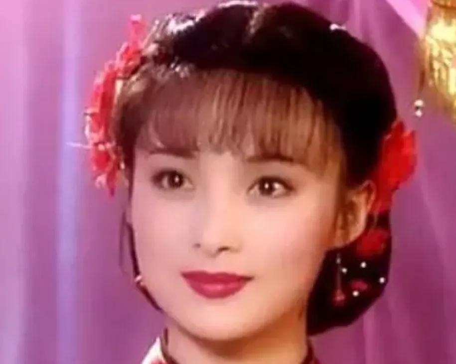 当年的琼瑶为什么急于来大陆选女主角？主要原因还是琼瑶的眼光太苛刻了，选美女的标