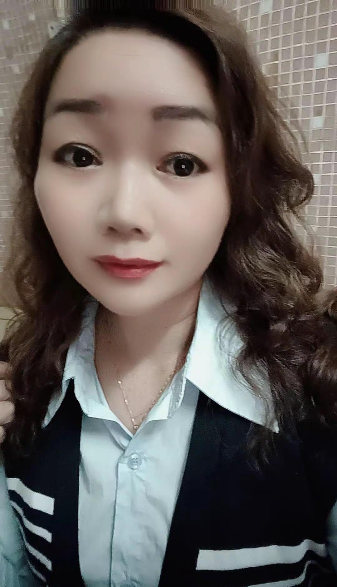 ，换来的是成长，人总以自己不喜欢的方式成…