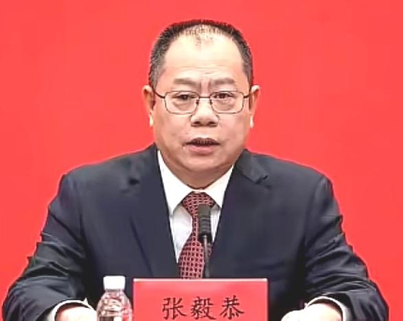 泉州融媒体的这名记者，见证了历史[墨镜]。何况还有全国百强县前十的晋江的行