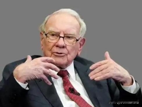 95岁巴菲特退休爆预言：“美日会更强大”！人们在猜“咋不提中国”时，没成想他关于