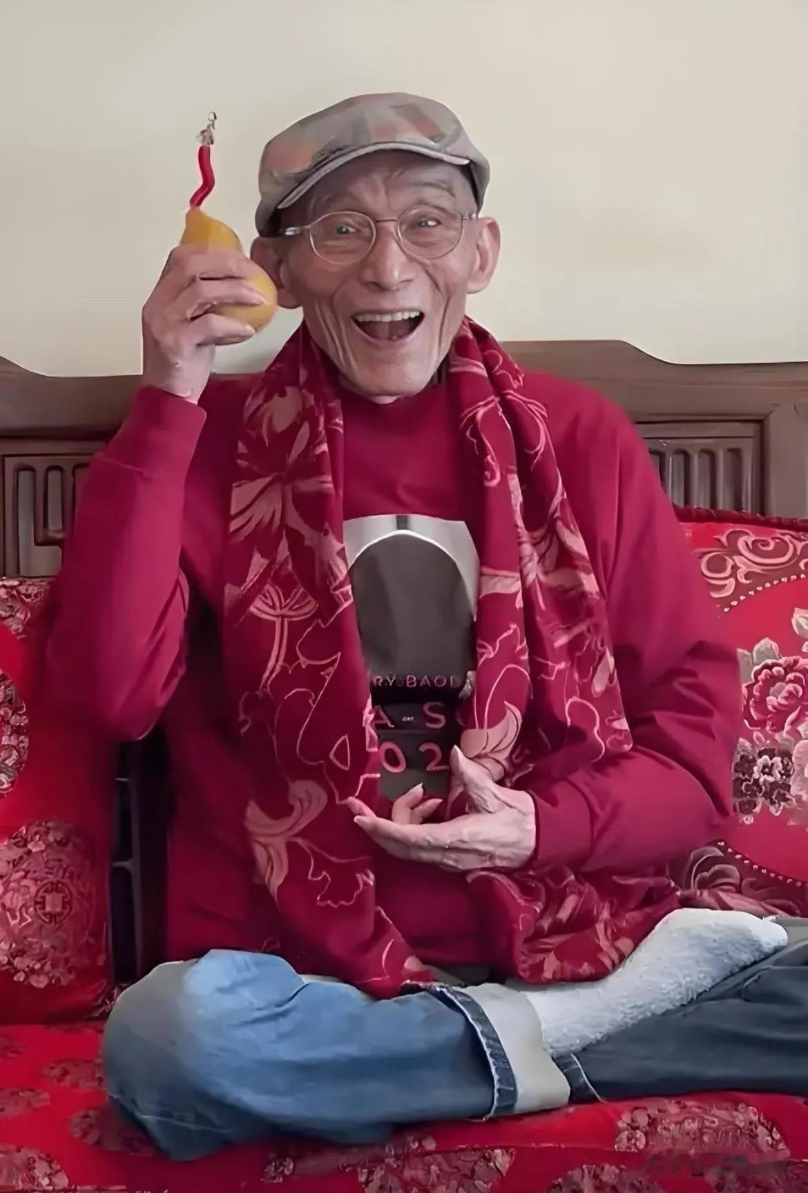 “济公”游本昌去世了，看到他的消息，我破防了，他不是死于意外，而是死于我们谁