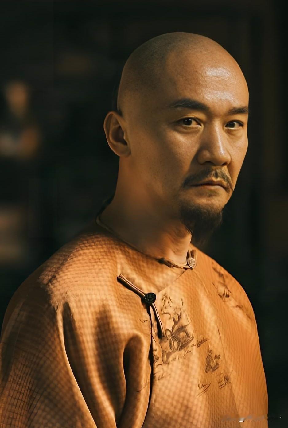 《大生意人》古母识破李万堂设局古平原咆哮考场，那我就有个问题搞不明白了。那就