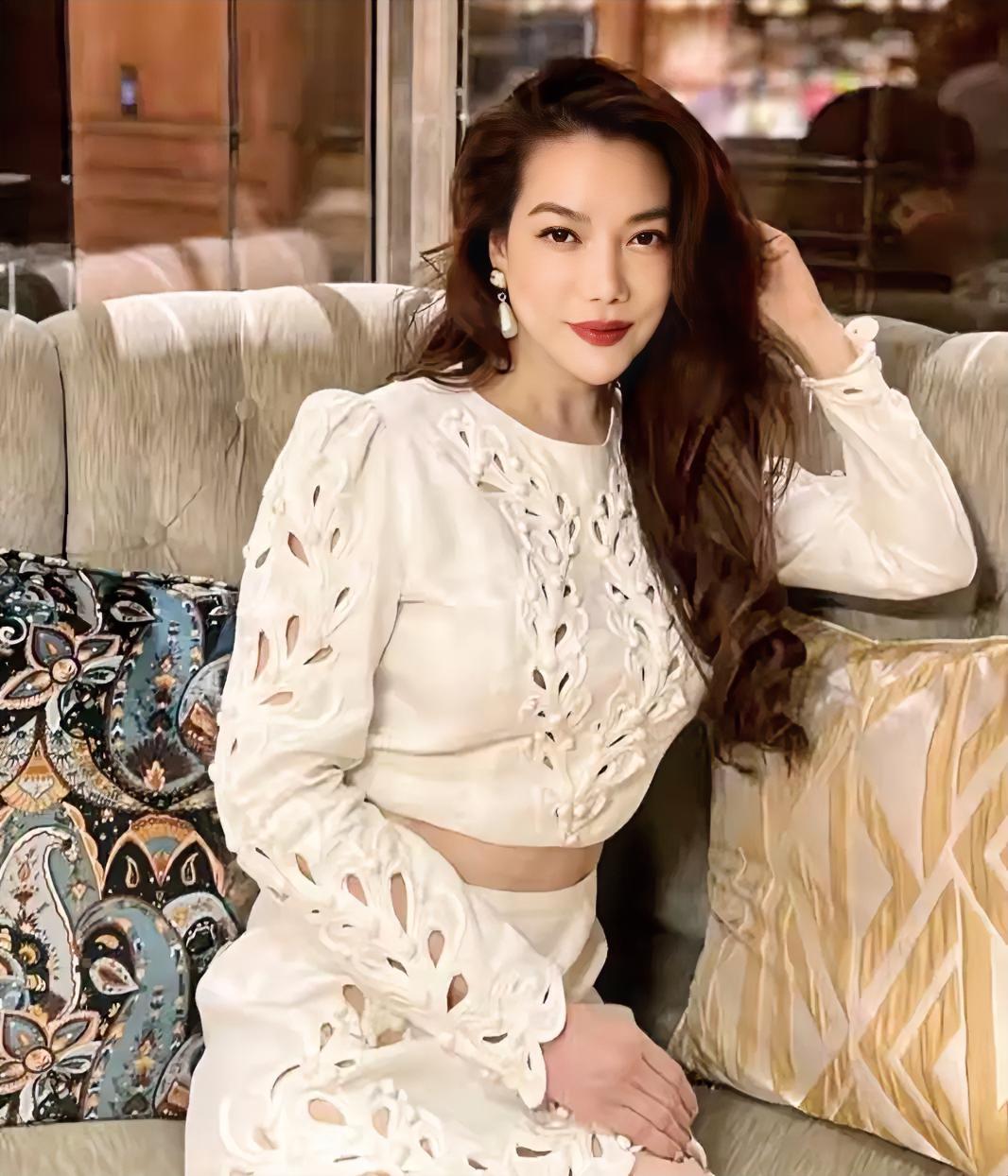 越南反腐果然动真格了，连国宝级女演员都抓！前一天还在晒美照，后一天就进局子，