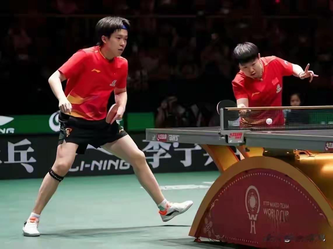 这下彻底出圈了！不仅现场观众知道了，全国人民都知道了，莎头组合刷新”最短上