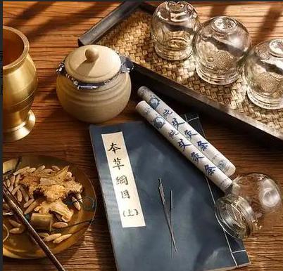 心房颤动危害多，七药一方，让心房稳定，远离血栓、心衰当心脏像被无形的手搅乱了