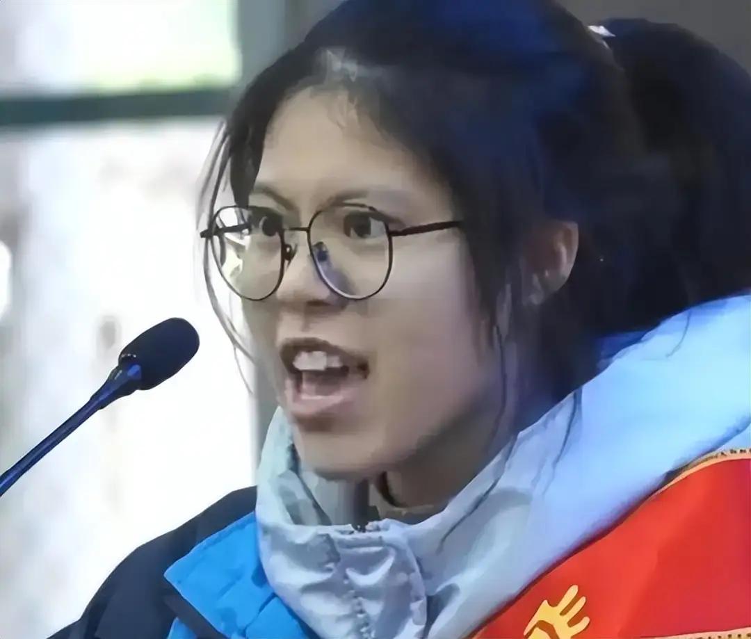 看完杭州这个女白领的混蛋事迹，还有什么理由不取消这混蛋的中考分流？还有什么理由？