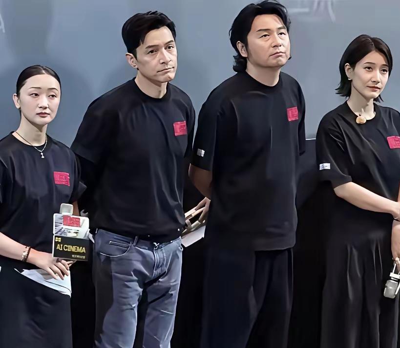 离开北京，抓特务主创人员又去上海了，这一次没有韩红了，甚至没人愿意说话了，估计都