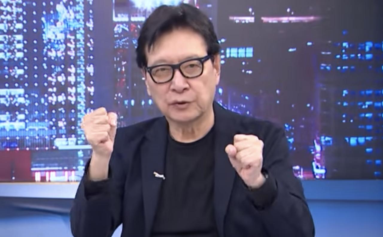 赵少康在近期《战情室》节目中的一番抱怨，确实有点意思。事情的起因是，近日韩国