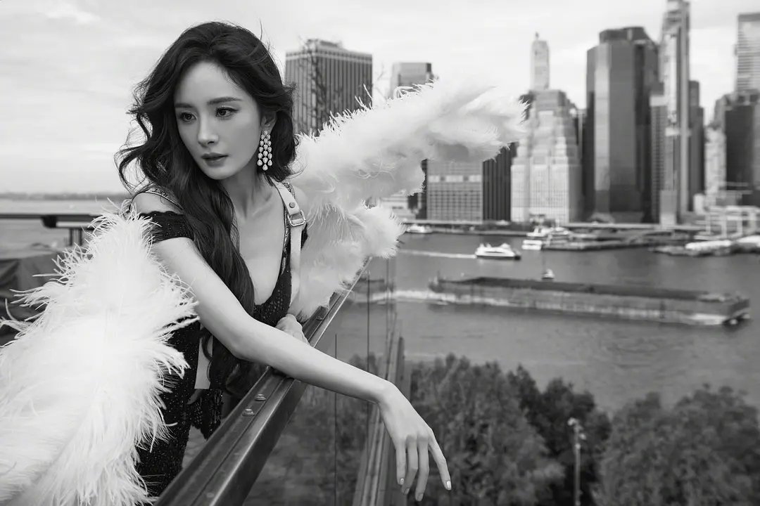 杨幂维密大秀出图​​​