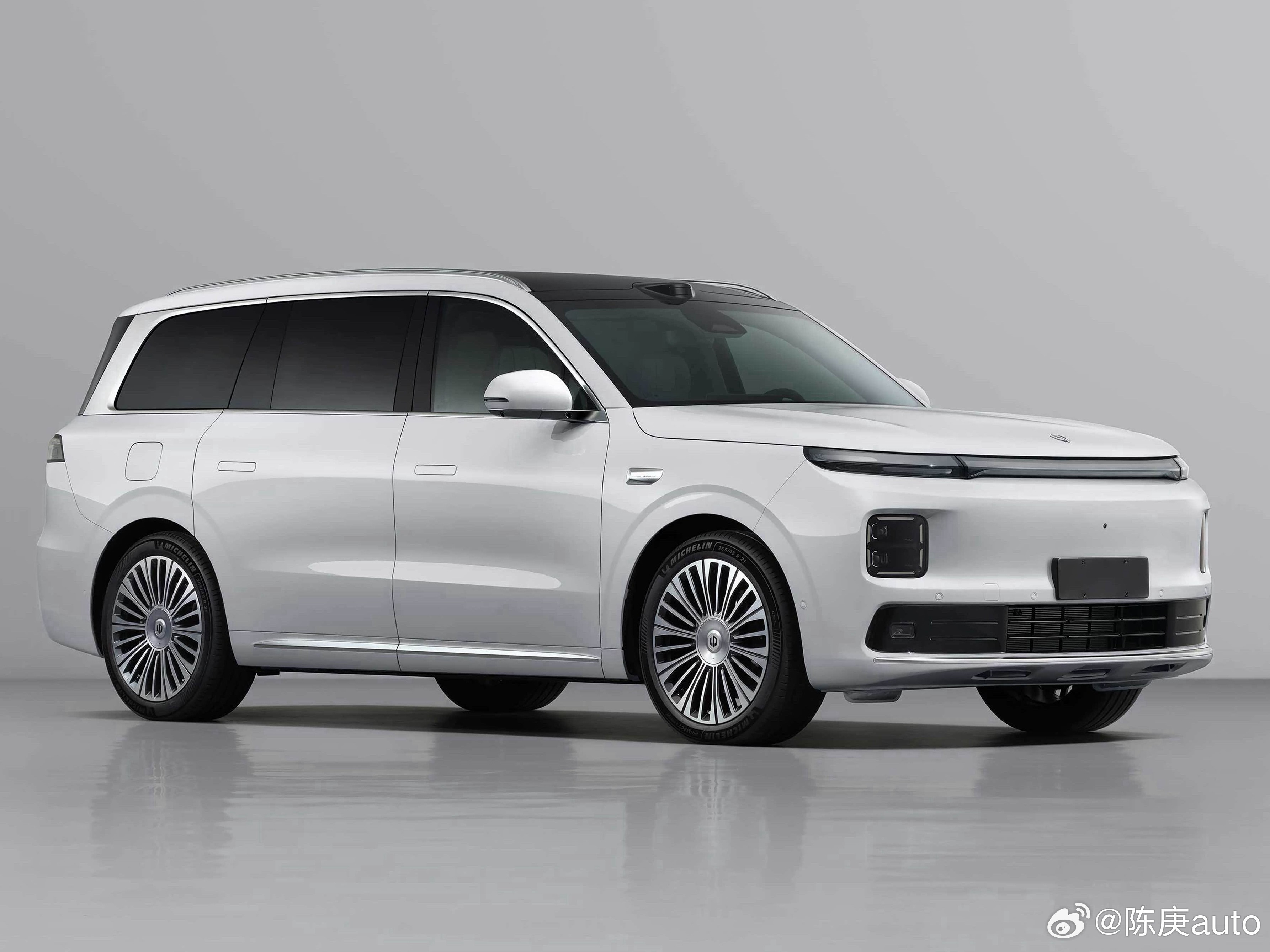 偶遇零跑D19，车是真大…“想”味儿也是真足…