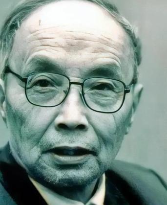 1951年，渣滓洞的看守黄茂才被判处死刑，行刑当天，黄茂才突然大喊：“别杀我！我