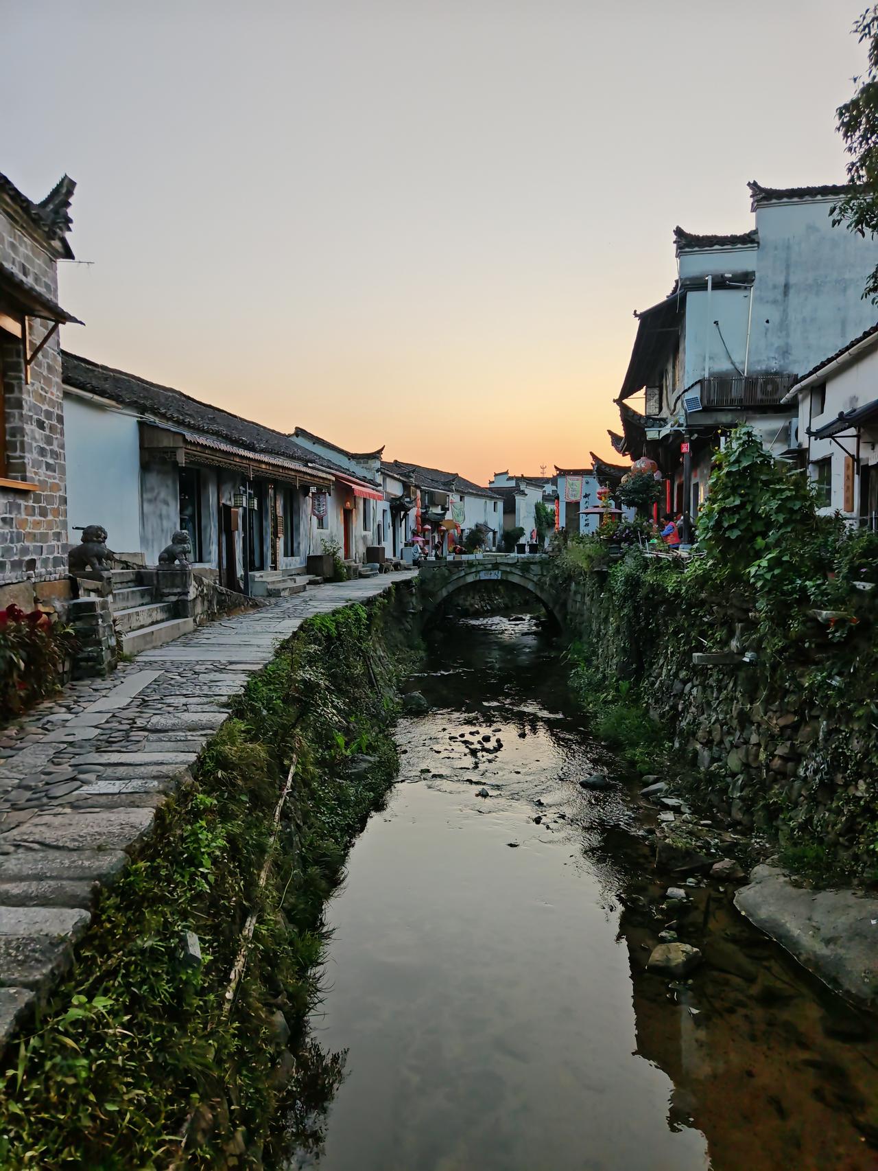 泾县｜晨曦中的查济古村我在查济古村落皖南古村旅游