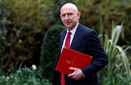 英国国防大臣约翰·希利表示，如果台湾问题升级，英国可能会对中国诉诸军事力量，但他
