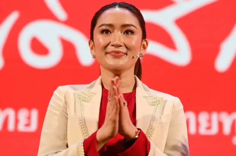 泰国总理佩通坦这次被洪森针对，最终的目的就是打压中泰铁路，如果中泰铁路又延迟说明