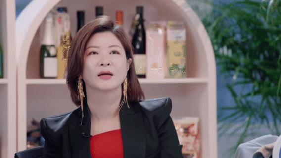 杜华表情管理杜华这表情也太真实了吧，真的是一点都藏不住[捂脸哭]​​​
