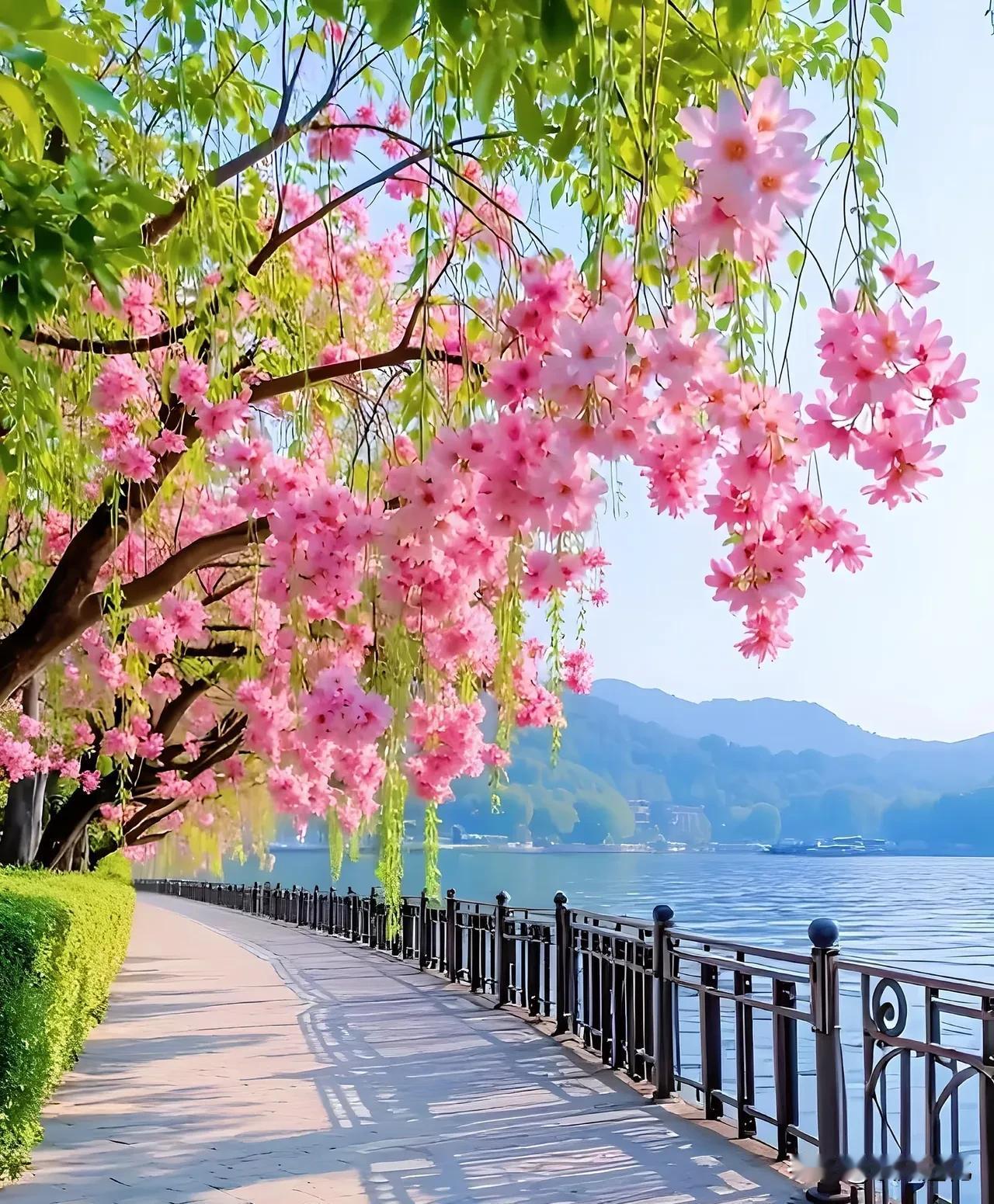 一位性专家说了大实话：“性生活在婚姻当中，真的很关键。为什么那么多人出去找？说