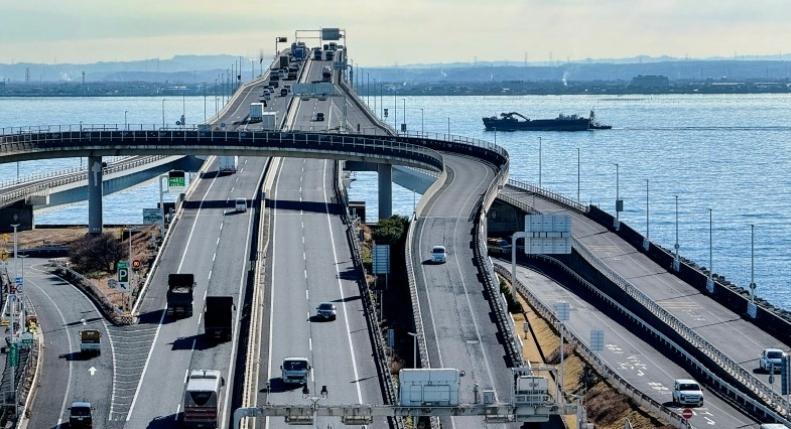 日本经济彻底拉胯！连续5个财年贸易逆差，亏掉1.71万亿日元藏不住了4