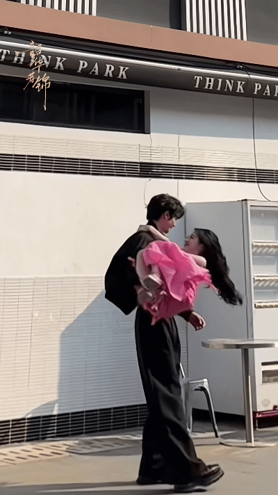 宋威龙现偶都不需要演举手投足都是苏感​​​