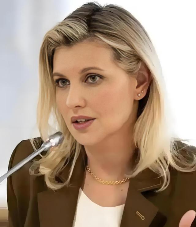 四年战争，泽连斯基的老婆终于扛不住了！乌克兰第一夫人叶莲娜·泽连斯卡娅接受福克斯