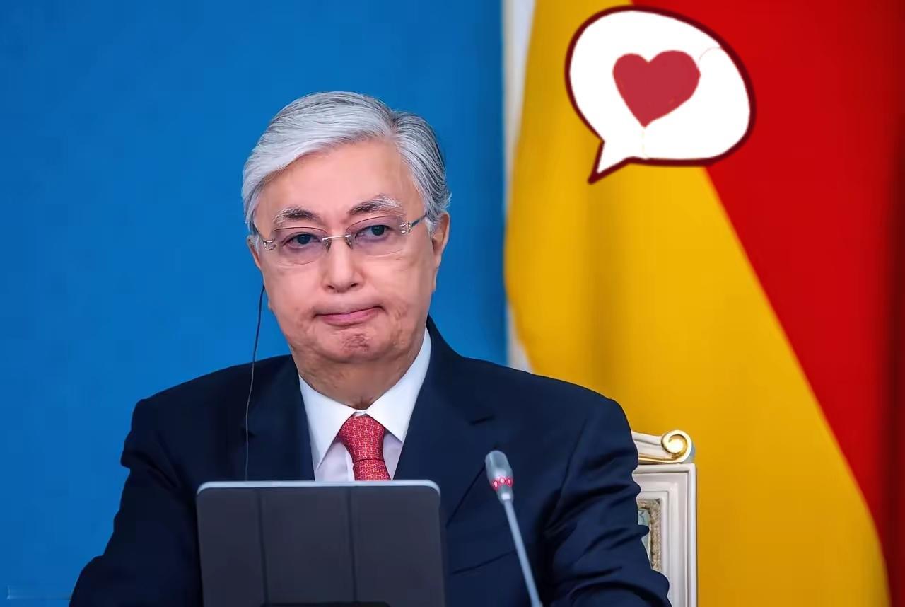 托卡耶夫这哪里是来“做客”的？分明是来“砸场子”的！拿着日本给的37亿支票，反手