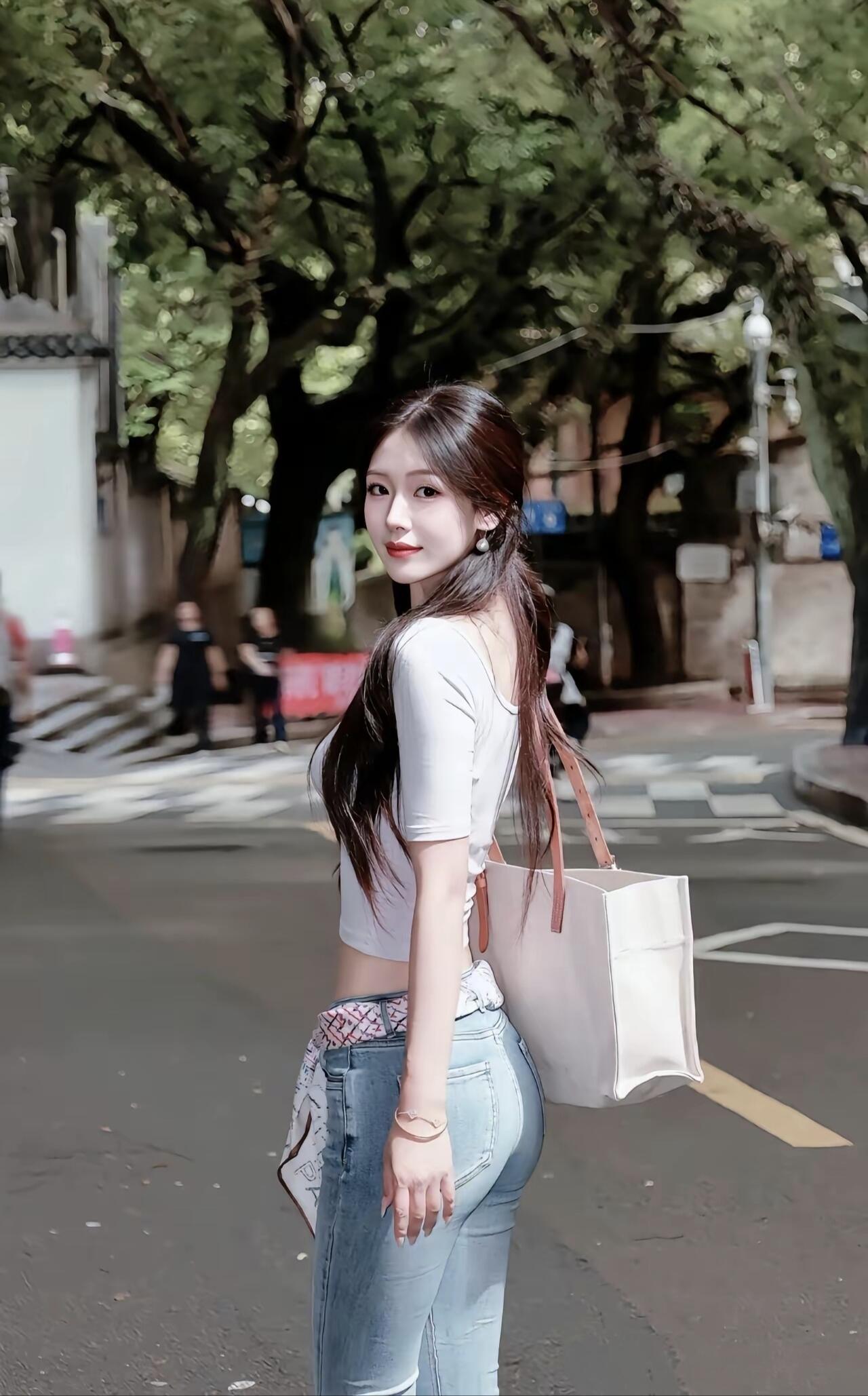 允许生活偶尔松弛下来不用时刻紧绷，不必事事圆满在细碎日常里感受风、阳光和温柔