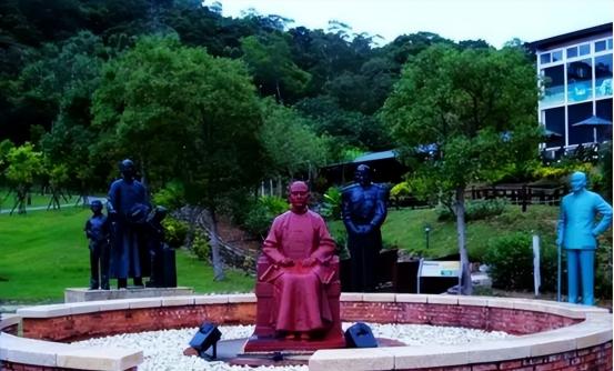 两蒋灵柩现状：台湾不想要，亲人懒得管，“台独”分子泼油漆泄愤1975年4月16