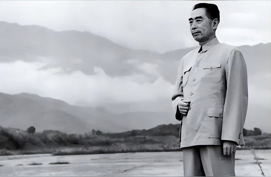 1964年，毛主席的一句疑问，打破了周总理心中50年的平静：“50多年了，你怎么
