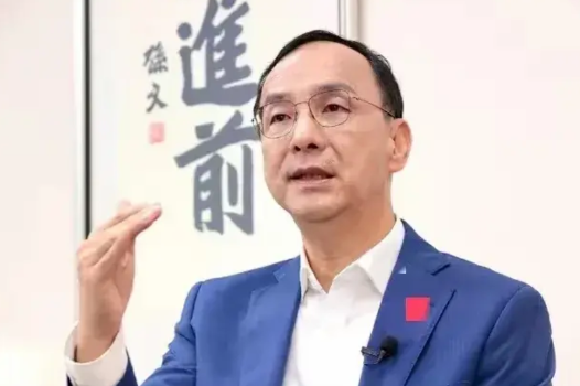 王金平公开支持卢秀燕后，朱立伦也公开表态愿意交棒，我之前也预测，如果卢秀燕宣布参