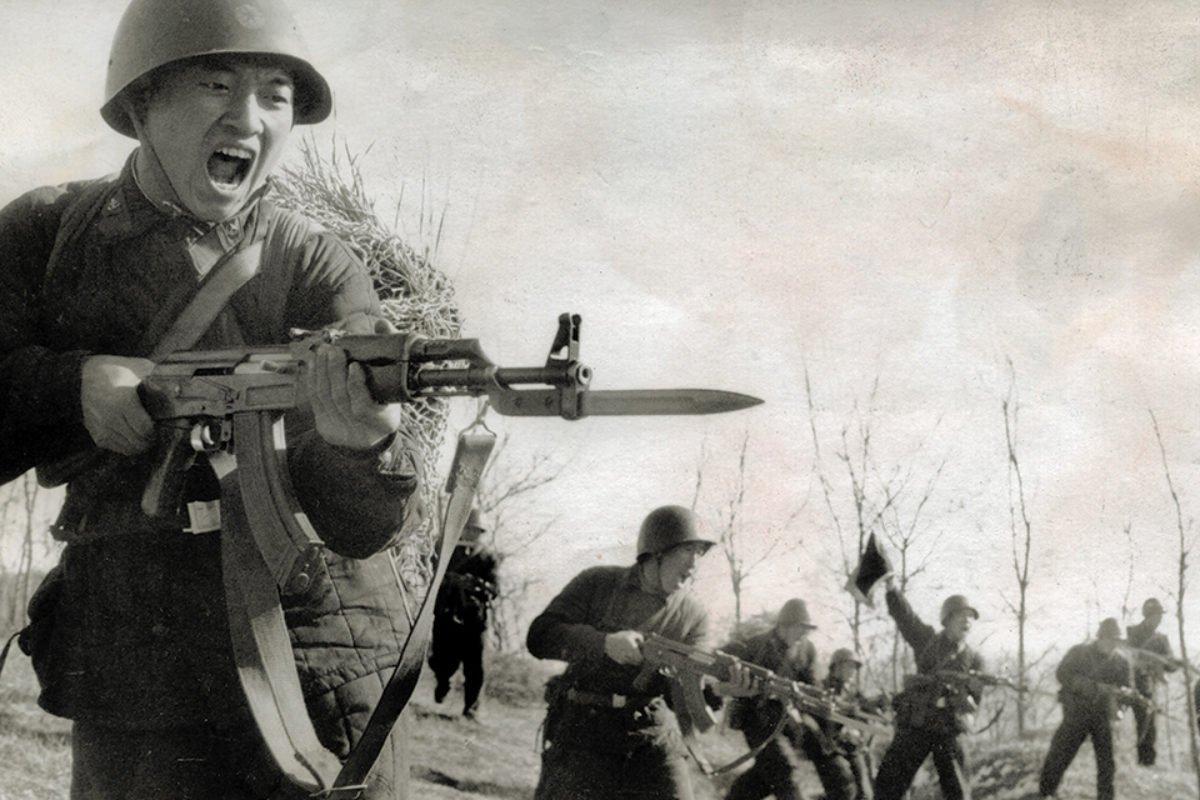 朝鲜的58式突击步枪（参见图1~2）和68式突击步枪（参见图3~4）。58