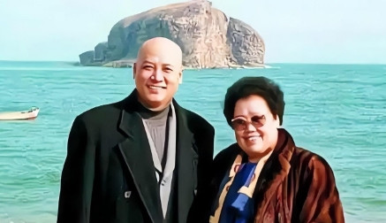 一天晚上，迟重瑞试探地问陈丽华：“董事长，我们能要个孩子吗？”不料陈丽华脸色一变