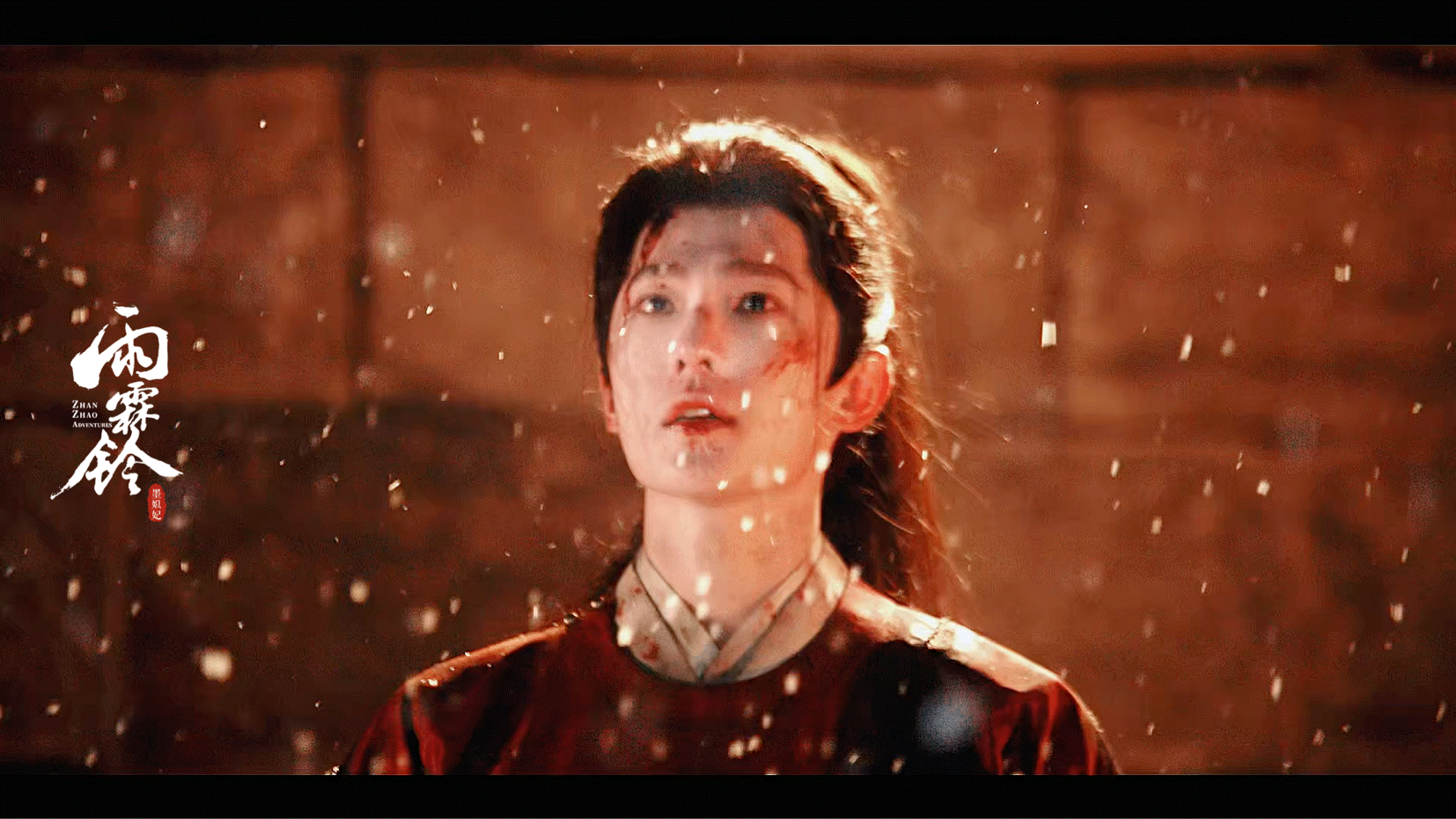 杨洋海边明媚少年海边光影下的杨洋温润又明媚，眉眼间尽是温柔气质没有半点锋芒，在