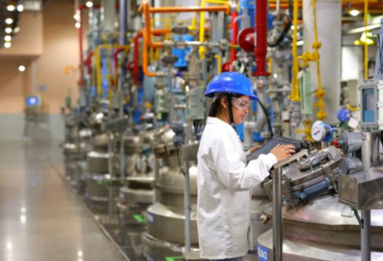 印度电力部长曾公开表示，外资已经把特高压技术传授给了他们，现在轮到印度制造登场了