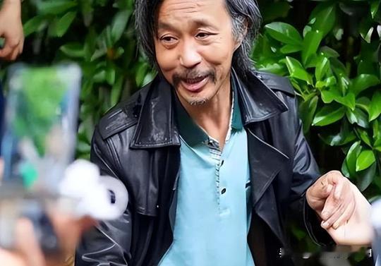 “流浪大师”沈巍,为何会流浪?沈巍的流浪并非因为穷或精神失常，他并非无家可归，