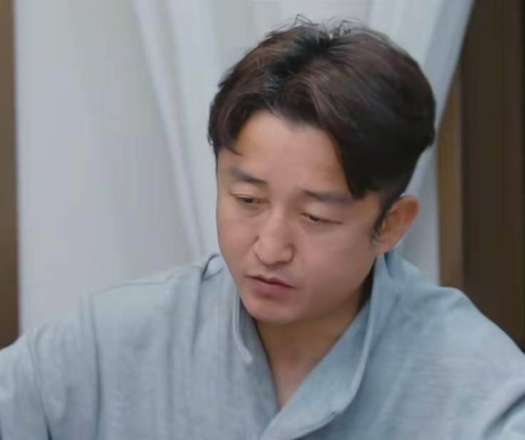 七年败光两亿，拳王邹市明怎么就把一手好牌打得稀烂？我听完他母亲的一句话，突然就