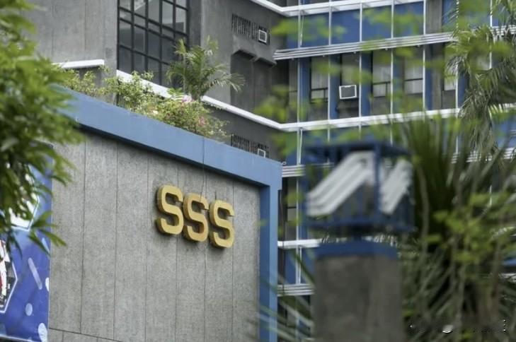 菲律宾总统小马科斯周四宣布，其国内社会保障系统成员可从今年12月起申请紧急贷款。