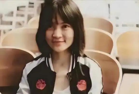 曾公开威胁“用核武打中国”的武汉大学985女硕士王懿，最终饿死在她一直向往的“发