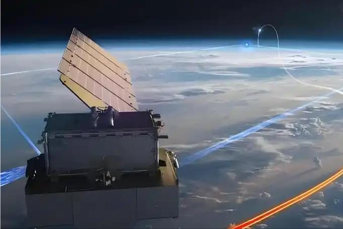 五角大楼这下是两眼一黑，自己这边前脚刚把“太空武器”端上台面，还没来得及开始炫耀