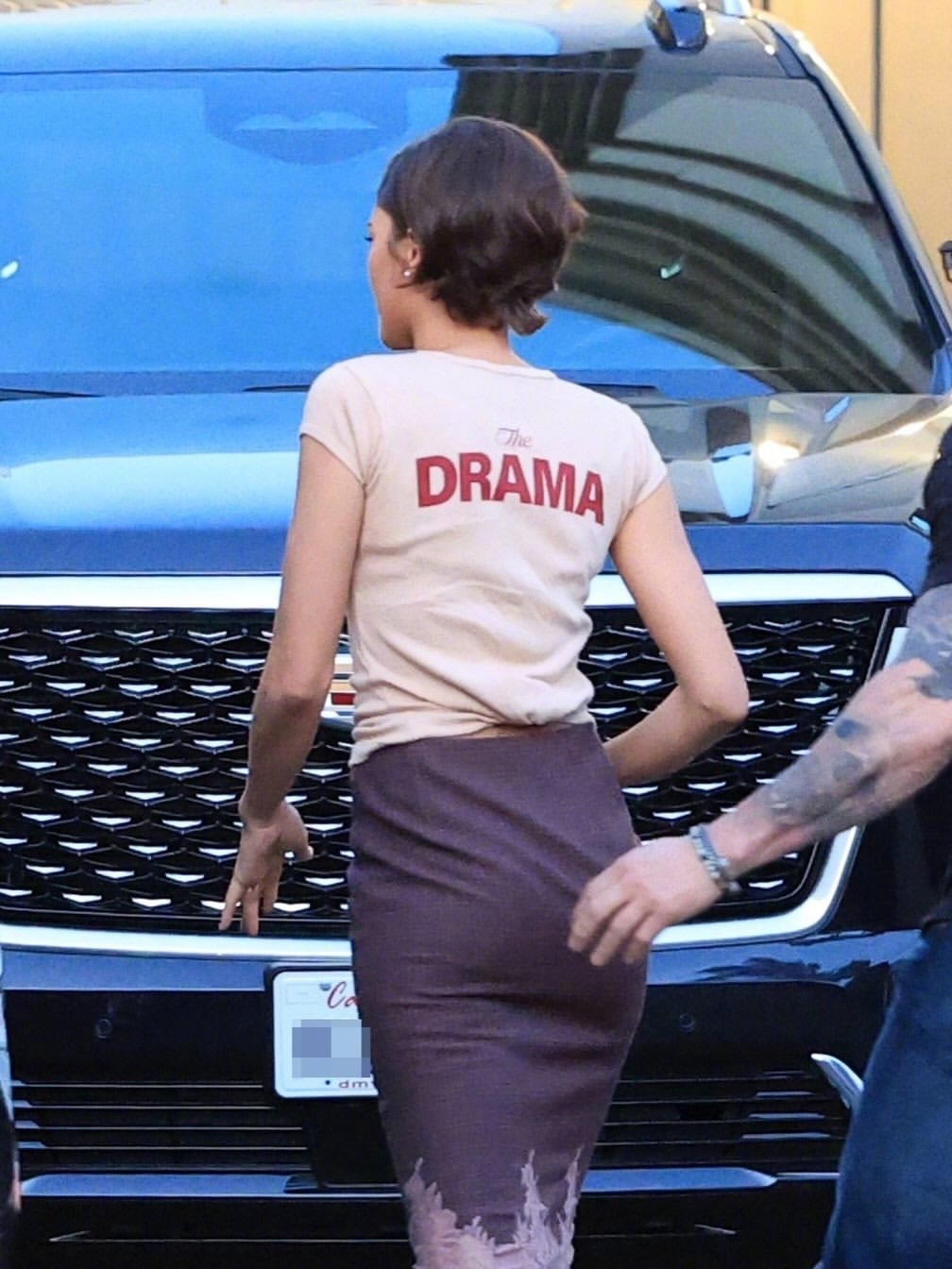 赞达亚和RobertPattinson周末现身洛杉矶TheGrove