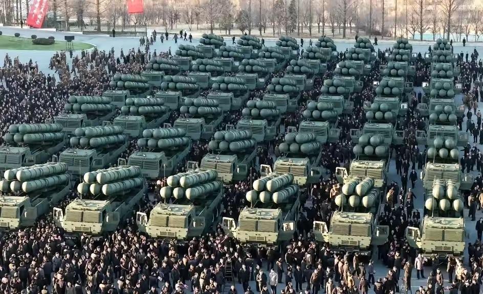 让人震惊啊！朝鲜展示军事实力的图片真的让人感到不可思议，朝鲜的这款600毫米远