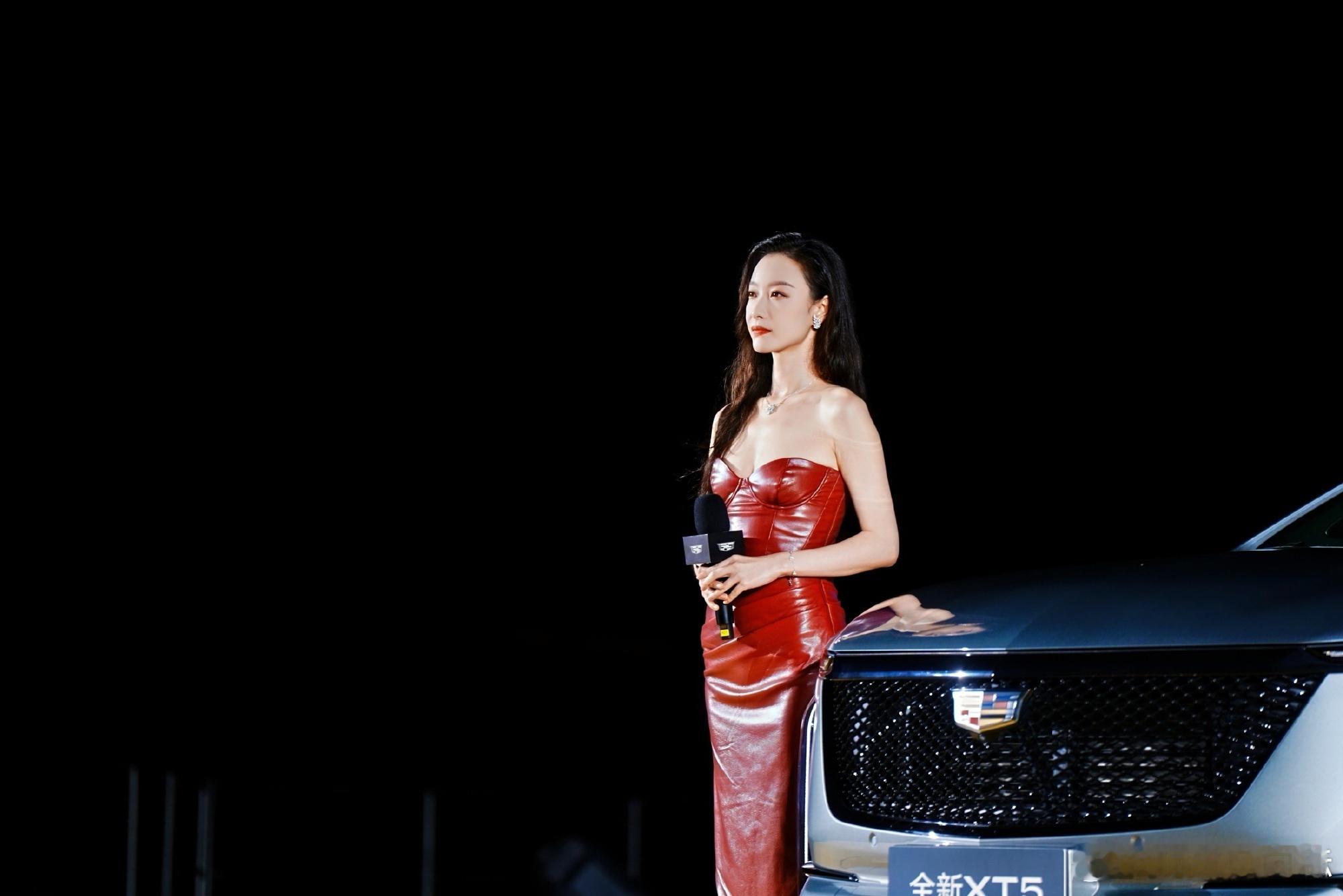 倪妮，风情万种🤩🤩🤩​​​
